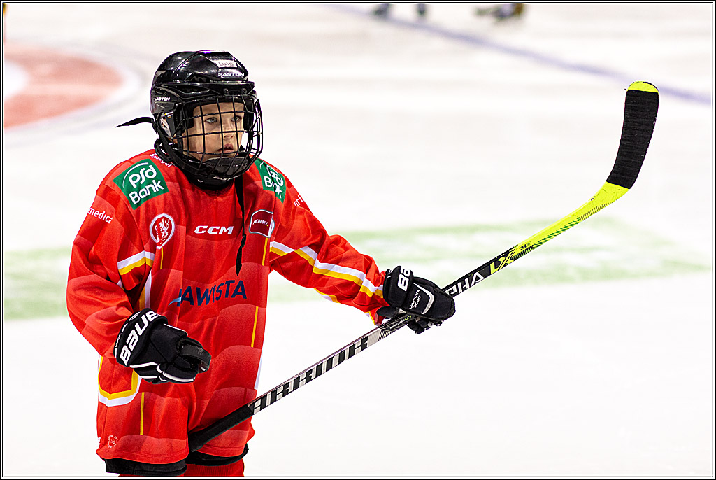PENNY DEL Viertelfinale 4. Spiel; Duesseldorfer EG - Red Bull Muenchen; Duesseldorf, 16.04.2022